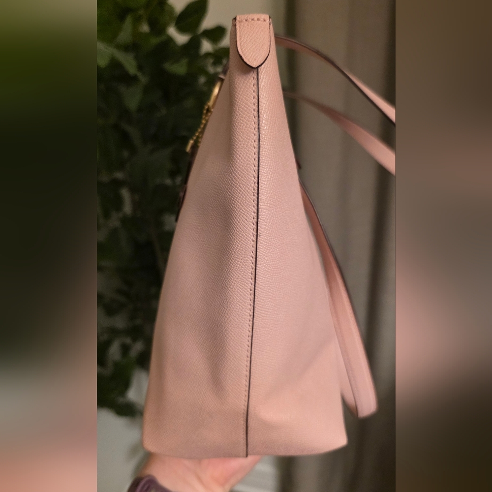 Coach Pink Gallery Tote with Rose Bouquet Interior - Picture 6 of 8
